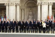 Los líderes de la UE posan en Roma.-AP / ANDREW MEDICHINI