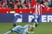 Moi Gómez (Sporting) en el partido contra el Celta de la jornada 24 de Primera División.-EFE / ALBERTO MORANTE