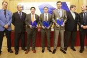 Los premiados Javier Herrero (HcTech), José Ignacio Cuevas (Gambastar) y Oscar Gil (Proyecto NFC).-RAÚL G. OCHOA