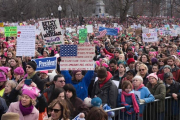Protesta de mujeres contra Trump un dia después de la toma de posesión.-/ AFP / RYAN MCBRIDE