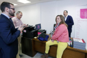 Sergio Carpio conversa con Charo Pardo y Mario Díez.-RAÚL G. OCHOA