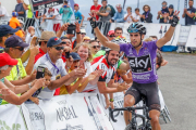 Mikel Landa dominó con puño de hierro la Vuelta a Burgos 2017 ganando en el Castillo y el Picón Blanco-Santi Otero