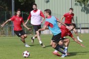 Los entrenamientos del Burgos CF en Castañares fueron habituales la pasada campaña.-RAÚL G. OCHOA