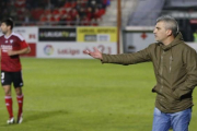 Javier Álvarez de los Mozos durante un encuentro en Anduva.-cdmirandes.com