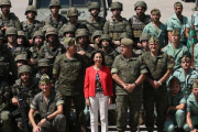 Margarita Robles, con las unidades de la Legión en Ronda.-DANIEL PEREZ