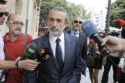 Francisco Correa se dirige a la Audiencia Nacional en el juicio por el caso Gurtel.-