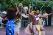 Los participantes de Tahití lucieron los vestuarios más arriesgados.-RAÚL G. OCHOA