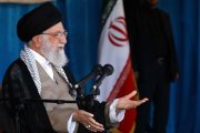 El lider supremo de Iran  Ali Jamenei  pronuncia un discurso ante decenas de miles de voluntarios islamicos Basij en el estadio Azadi de Teher-OFICINA DEL LÍDER SUPREMO DE IRÁN