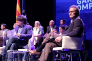Puigdemont y Mas en la reunión del PDECat de este sábado.-