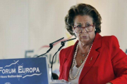 La alcaldesa y candidata del PP en Valencia, Rita Barberá, este miércoles en un desayuno informativo.-Foto: MIGUEL LORENZO