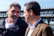 Juan José Cortés y Juan Manuel Moreno, el pasado noviembre, en Huelva.-EFE / JULIÁN PÉREZ