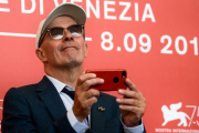 Jacques Audiard, en el Festival de Venecia presentando su última película, The Sisters Brothers.-AFP / FILIPPO MONTEFORTE