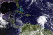 Imágenes de satélite de los huracanes José (en el Atlántico) y María (en el Caribe).-US NAVY HANDOUT
