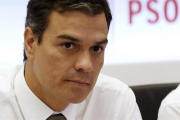 Pedro Sánchez en la reunión de la Ejecutiva del PSOE, antes de su encuentro con Mariano Rajoy.-SERGIO BARRENECHEA / EFE