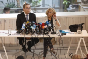 El líder del PSOE madrileño, Antonio Miguel Carmona, y la alcaldesa de Madrid, Manuela Carmena (Ahora Madrid), el pasado 12 de junio.-Foto: AGUSTÍN CATALÁN