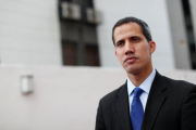 Juan Guaidó se autoproclamo presidente encargado de Venezuela y busca derrocar a Maduro.-REUTERS / CARLOS GARCÍA RAWLINS