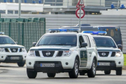 Agentes de la Guardia Civil salen del Port de Barcelona.-RICARD FADRIQUE