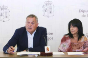 Rodríguez y Sierra reprocharon que se haya criticado el servicio «con una finalidad política y utilizando a las familias».-R. O.