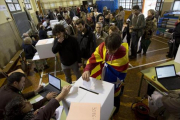 Votaciones en las urnas de la consulta del 9 de noviembre del 2014.-FERRAN NADEU