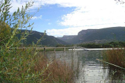 La mejora del embarcadero busca potenciar el enclave natural y de ocio que ya es el embalse de Sobrón.-ECB
