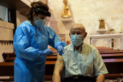Áureo López, primer vacunado contra el coronavirus en Castilla y León. - E.M.