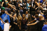 Lebron James, tras derrotar los Cavaliers a los Celtics.-AFP / ADAM GLANZMAN