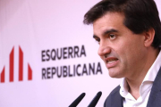 El portavoz de ERC, Sergi Sabrià, durante la rueda de prensa de este lunes-ACN / RAFA GARRIDO