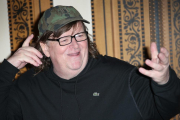 Michael Moore, durante una rueda de prensa, el pasado 9 de junio en Londres.-AP / JOEL RYAN