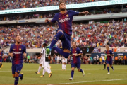 Neymar celebra uno de los goles que marcó a la Juventus.-MATTHEW ASHTON - AMA