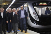 El presidente Temer y otras autoridades, en la inauguración del sábado del metro olímpico.-REUTERS / NACHO DOCE