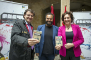 Cirac presenta el cartel del Fàcyl junto al director artístico, Carlos Jean y el alcalde, Alfonso Fernández Mañueco.-ICAL