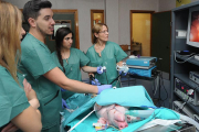 Imagen del curso de laparoscopia que se realiza en el Divino Valles.-ISRAEL L. MURILLO