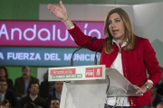 La presidenta andaluza sigue sin confirmar el hipotético adelanto electoral en Andalucía.-Foto: ATLAS