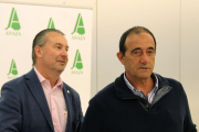 Donaciano Dujo y Santiago Carretón ayer en Burgos.-JAIME CARAZO