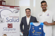 Sebas Saiz posa sonriente en su presentación, ayer.-RAÚL OCHOA