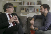 Ricard Ustrell entrevista a Puigdemont para Quatre Gats-TV3