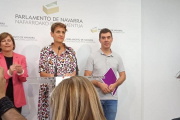 Uxue Barcos y María Chivite, en rueda de prensa.-E. P.