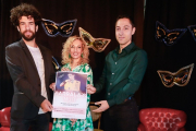 Daniel Guantes, Blanca Carpintero y Fran de Benito durante la presentación del Parrala's Nuit en las fiestas de San Pedro 2022. TOMÁS ALONSO