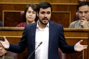 Garzón pregunta al ministro Catalá sobre los "ataques a la libertad de expresión".-EFE