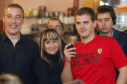 Albert Rivera, junto a la que era su jefa de prensa, Imma Lucas, en noviembre del 2010 en Mataró.-