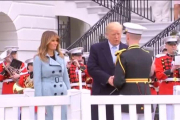 El presidente acusa al país de acoger a los casi 1.500 migrantes centroamericanos que viajan a EEUU.-ATLAS