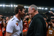 Villa Boas y Scolari, antes de los cuartos de final de la liga de campeones de Asia-AFP / CHANDAN KHANNA
