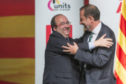 Miquel Iceta y Ramon Espadaler, en un acto de campaña del PSC en LHospitalet de Llobregat.-FERRAN SENDRA