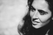 La cantante Sílvia Pérez Cruz actúa mañana en el Teatro Principal.-Clara Belles.