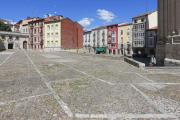El proyecto contempla la regeneración urbana de este espacio. Al fondo (en el antiguo Asador de Aranda), se ubicará el Centro Cidiano.-RAÚL G. OCHOA