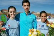 Cristina Ruiz, Jorge Gómez y Lidia Campo subieron al podio de honor en el Cross Internacional de Soria-ECB