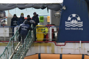El Sea Watch 3 en el puerto de Catania.-AP