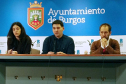 Blanca Guinea, Rúl Salinero y Javier Gil durante la rueda de prensa celebrada ayer.-ECB