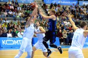 El base esloveno durante el primer enfrentamiento entre Gipuzkoa y San Pablo en el Coliseum. TOMÁS ALONSO