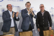 Mariano Rajoy este sábado en Murcia junto a los dirigentes regionales del PP.-EFE